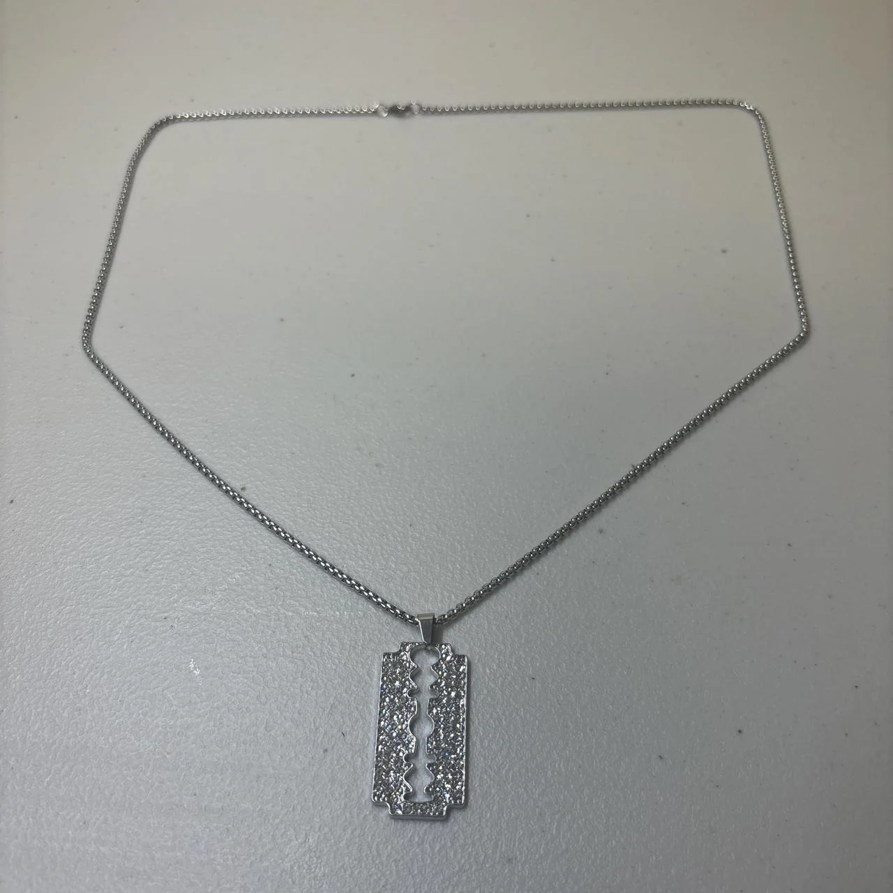 0715 - Sparkling Rhinestone Razor Necklace - Image 2