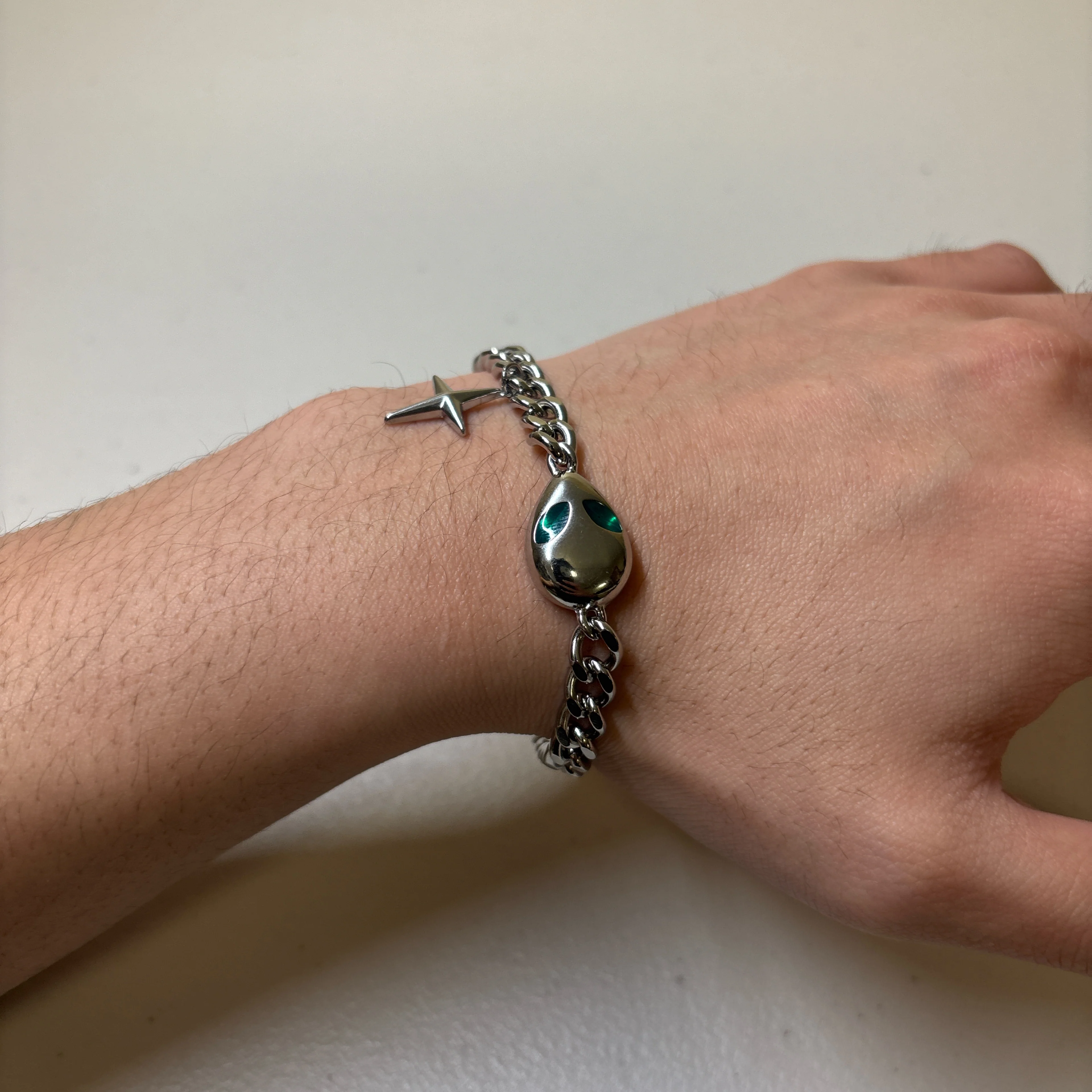 0730 - Alien Cuban Link Bracelet - Image 3