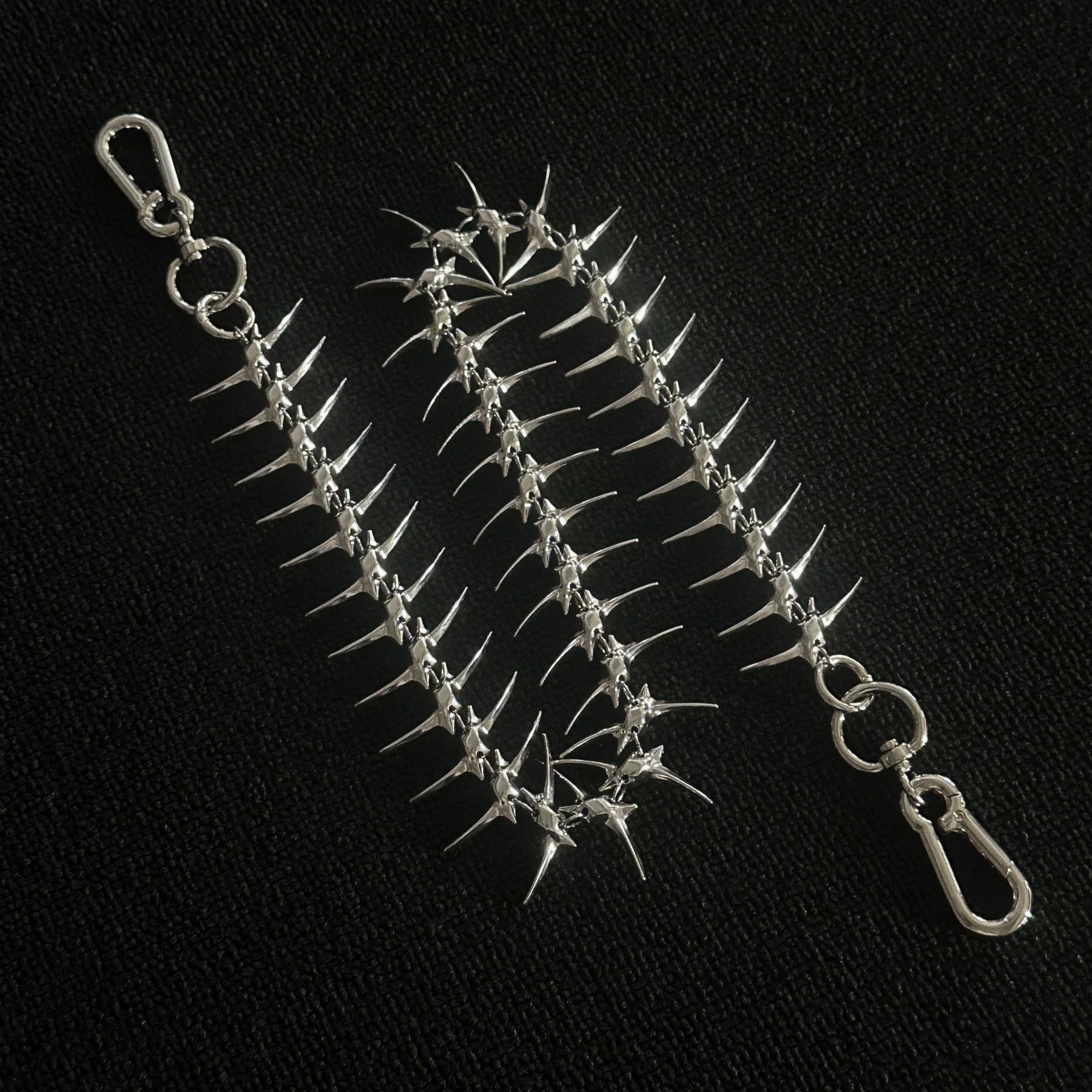 Skeleton Fishbone Wallet Chain - Image 6