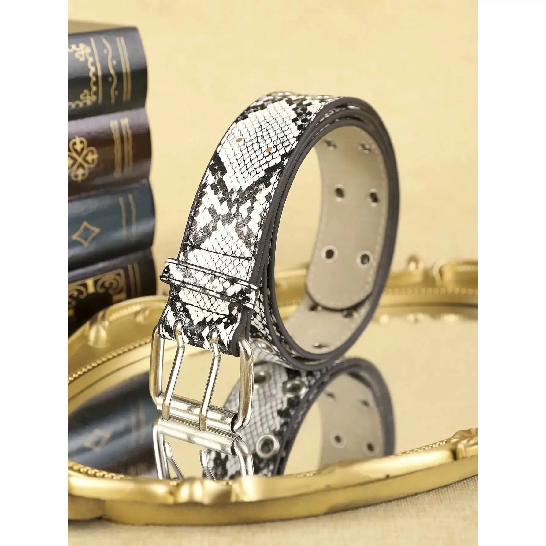 Snow Snake Scale Grommet Belt - Image 4